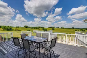 Sprawling Kentucky Getaway w/ Pool & Hot Tub! - Innenbereich