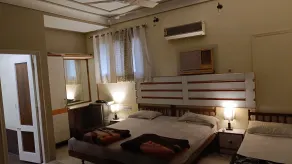 Samrat Hotel - Room