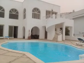 Carlton Luxury Villa - Piscina