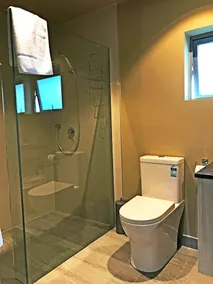 Ellerslie Palms Motel - Bathroom