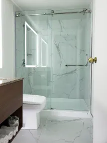 Ramada by Wyndham Miramichi New Brunswick - Salle de bain