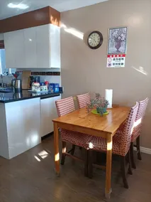 Nice Home in Vancouver - Restaurant