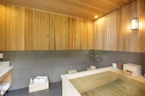 Tomonoya Ryokan Geoje - Bathroom