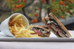 Hilton Kansas City Airport - Restaurante