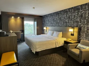 Pittsburgh Airport Inn and Suites - Room