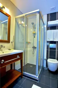 Hotel Perula & SPA - Bathroom