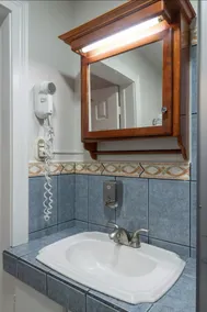 Prado Inn & Suites - Badezimmer