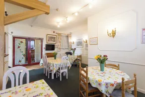 Oakwood Bed and Breakfast Heathrow - Reception