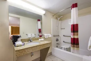 Red Roof Inn Shelbyville - Salle de bain