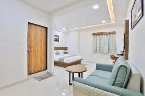 Hotel SR Radhey - Zimmer
