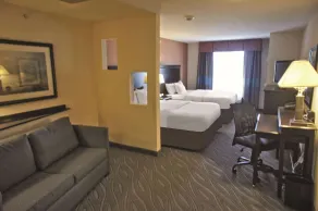 La Quinta by Wyndham Edmond - Chambre