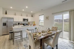 Great for Traveling Professionals! Indy Area Home - Innvendig