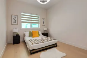Luxe Elite Escape 8 bdrm near Lake - Rom