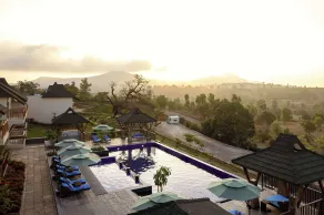 Radisson Resort Hatgad Saputara - Pool