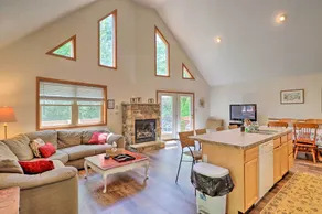 NOUVEAU! Lake Harmony Home avec bain à remous, terrasse et salle de jeux - Intérieur