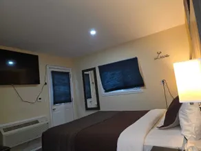 Lakeview Motel & Cottage - Værelse