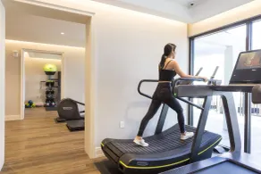 Halepuna Waikiki by Halekulani - NO RESORT FEE - Salle de remise en forme