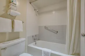 Candlewick Inn and Suites - Salle de bain