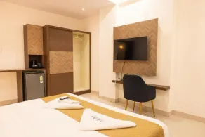 Hotel Radhe Pride  - Chambre