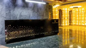 Monsoon Courtyard Luxury Hotel - Reception