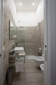 ROYAL GARDENS - Salle de bain