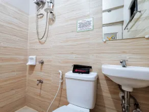 RedDoorz near Gaisano Mall Gensan - Badeværelse