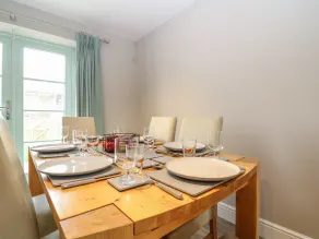 9 Windrush Heights - Interior