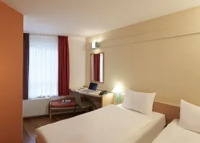 ibis Hotel Düsseldorf Hauptbahnhof - Chambre