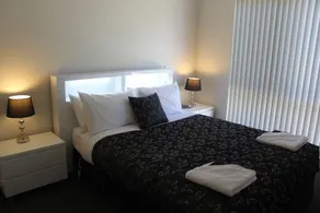 Motel24Seven and Apartments - Room