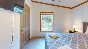 Whispering Pines - Room