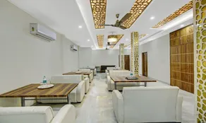 Hotel Royal Salute Chandigarh Delhi Expressway Zirakpur Chandigarh - Restaurant