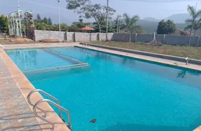 Golden Hill Resort - Pool