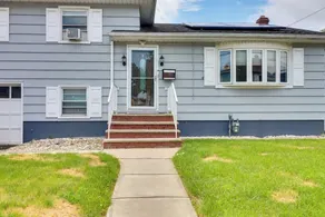 5 Mi to Dtwn Newark: Hillside Vacation Rental - Interiör