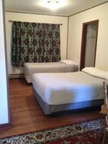 Riverdale Inn - Room