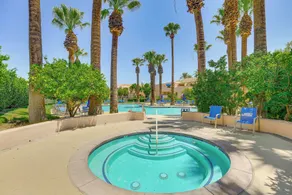 Stroll to Dtwn, Pools & Tennis: Palm Springs Condo - Interiør