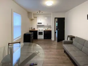 Calming 1bedroom Units With Balcony And City View - Living area