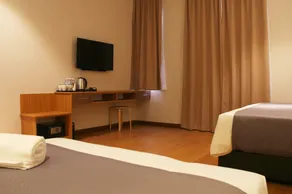 Ahyu Hotel - Chambre