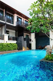 Yotaka Bangkok Hotel - Piscine