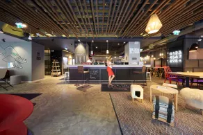 Moxy Bucharest Old Town - Reception