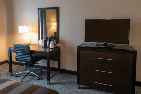 Wingate by Wyndham Angola - Room