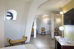 Zeus Essence Bucharest Venezia - Room