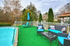 Hot Tub, Home Gym, Decks! Retreat 9 Mi to Mt Airy - Innenbereich