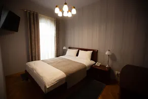 Latar Hotel Yerevan - Room