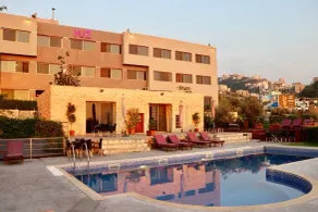 VU'Z Hotel - Pool