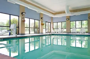 Hampton Inn Wooster - Piscine