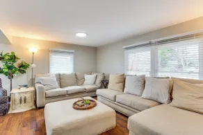Lakefront Getaway w/ Porch in Athens Area! - Innvendig
