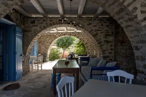 Belogna Ikons - Reception