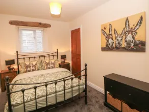 Howard's Hideaway - Room