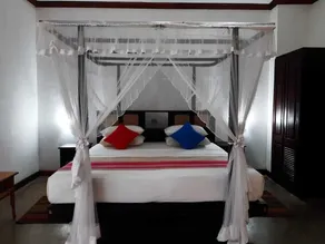 The Oasis Beach Resort - Room