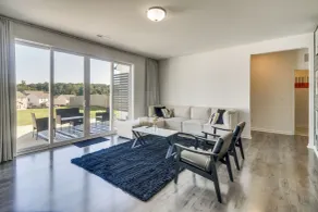 9 Mi to Natl Whitewater Center! Sleek Family Home - Interiør